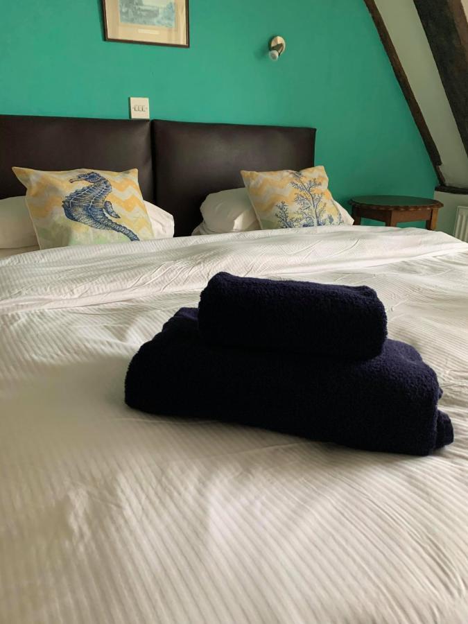 Ye Olde White Harte Hotel Burnham-on-Crouch 部屋 写真