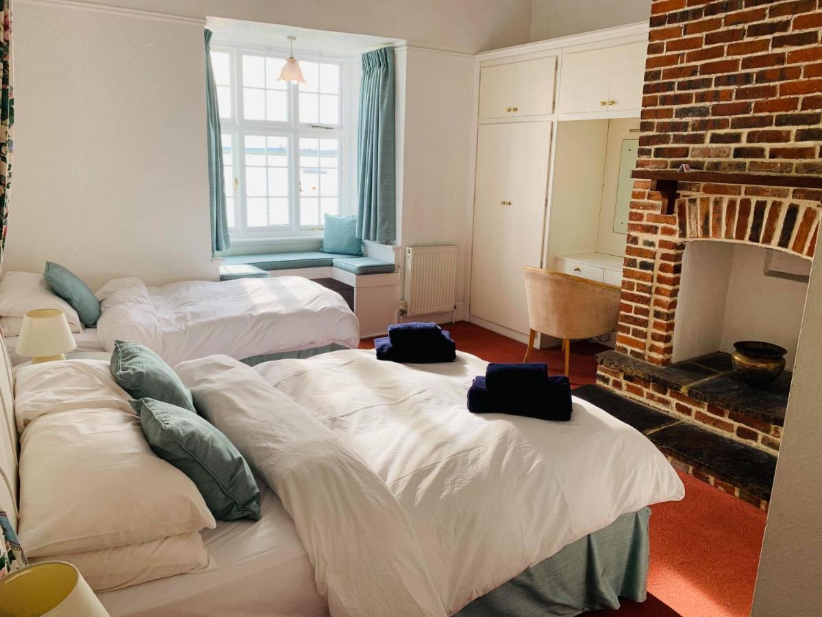 Ye Olde White Harte Hotel Burnham-on-Crouch 部屋 写真