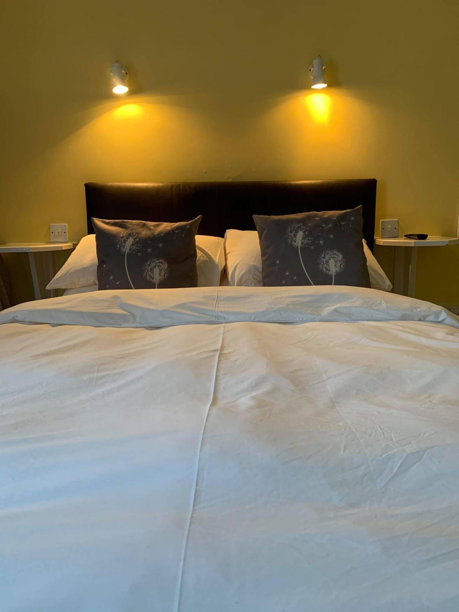 Ye Olde White Harte Hotel Burnham-on-Crouch 部屋 写真