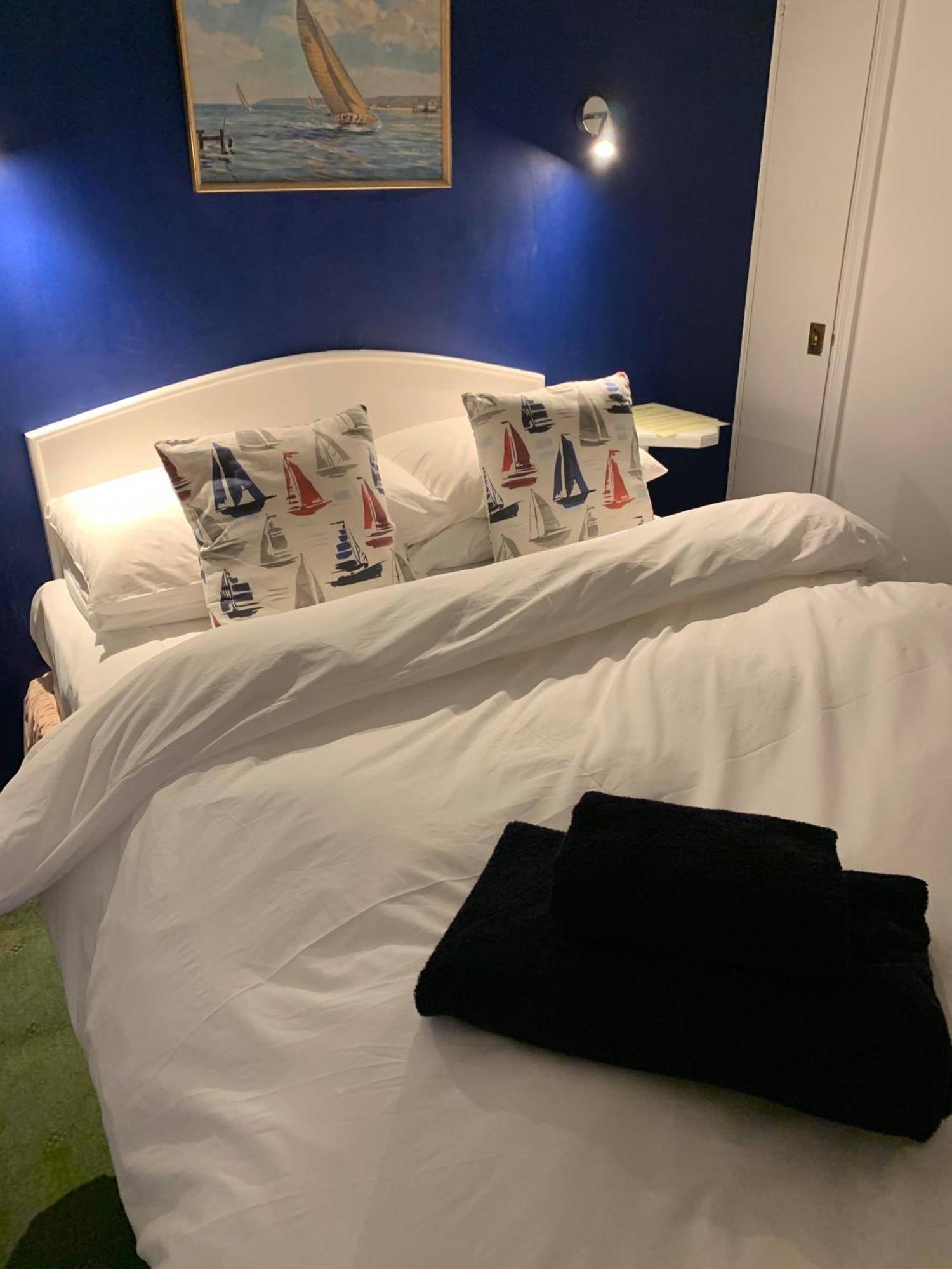 Ye Olde White Harte Hotel Burnham-on-Crouch 部屋 写真