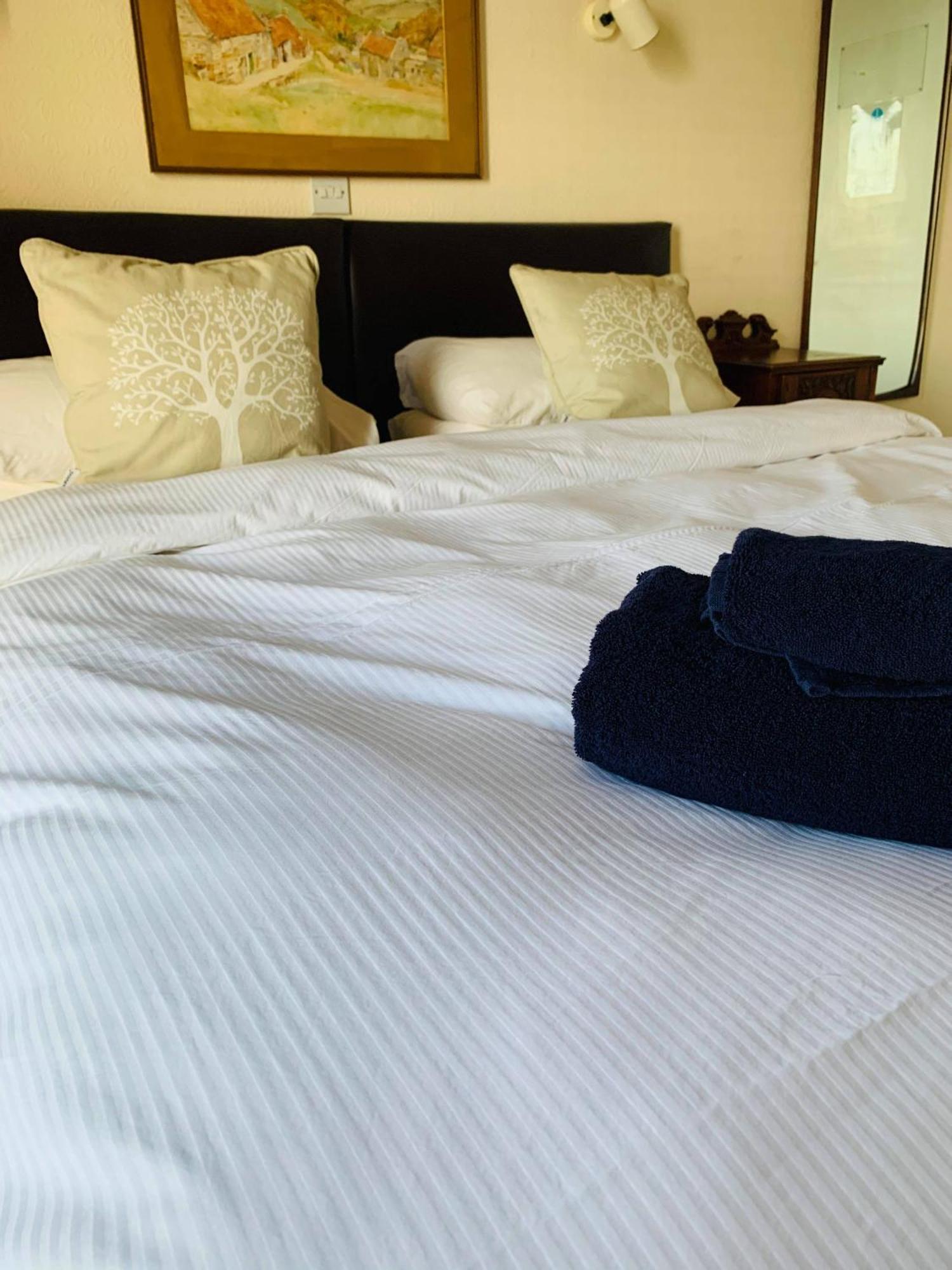 Ye Olde White Harte Hotel Burnham-on-Crouch 部屋 写真